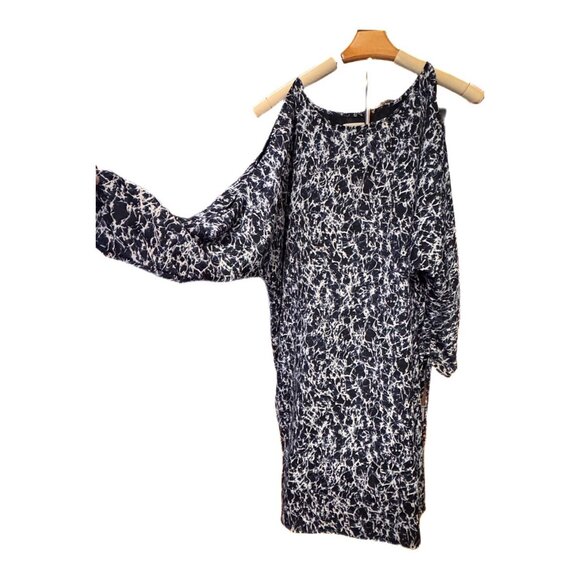 Michael Kors MSRP $168 White Blue Shift Dress Open Shoulder Ruched Sleeves XL - Picture 1 of 9